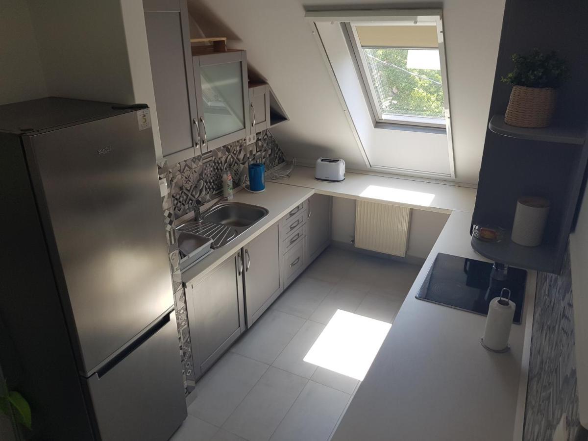 Zoli Apartmanok-Adri Koelcsey 32 Hajdúszoboszló 外观 照片